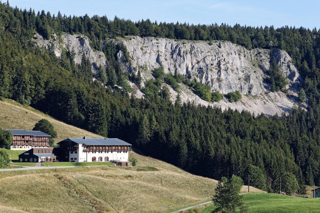 Hotel Club Le Risoux Bois-dʼAmont Eksteriør billede