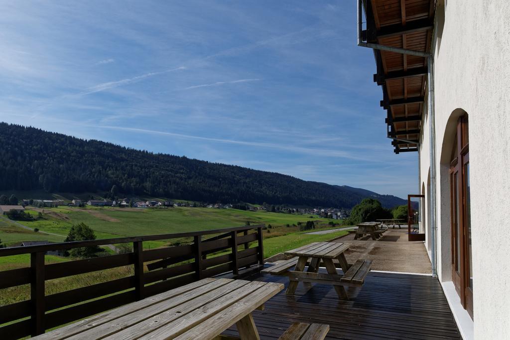Hotel Club Le Risoux Bois-dʼAmont Eksteriør billede