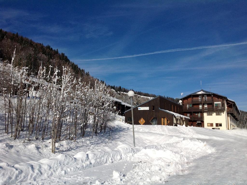 Hotel Club Le Risoux Bois-dʼAmont Eksteriør billede