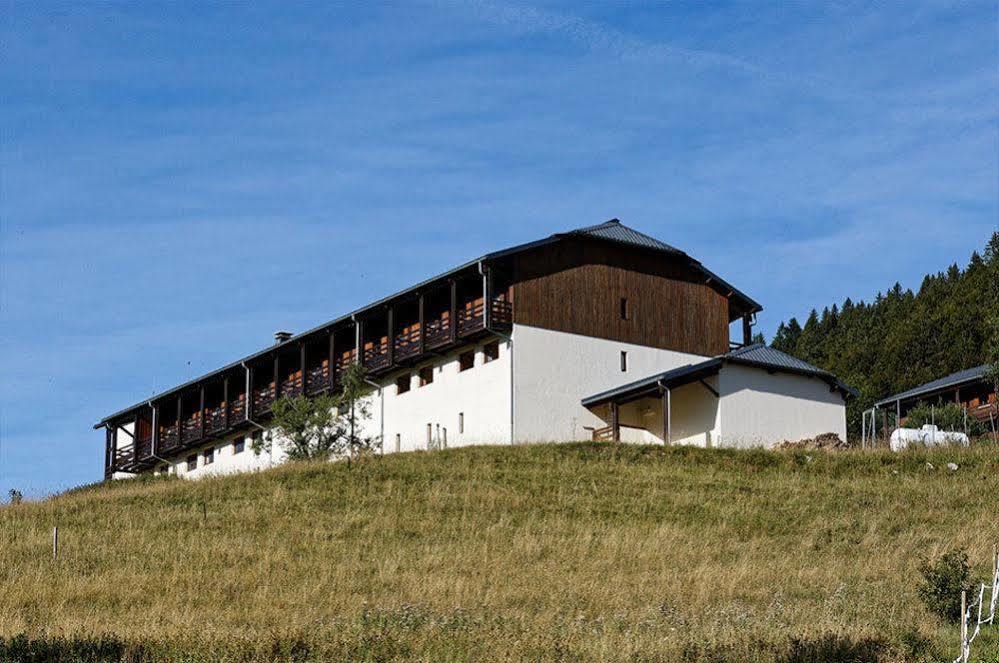 Hotel Club Le Risoux Bois-dʼAmont Eksteriør billede